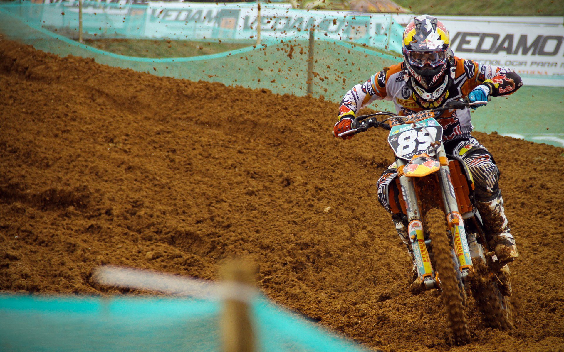 《PUBGMobile》“极限操控”线下决赛，团队操作炸裂！